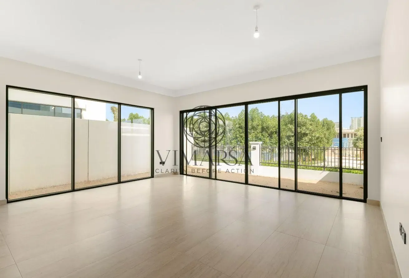 Luxurious 5BR | Single Row | Prime Amenities