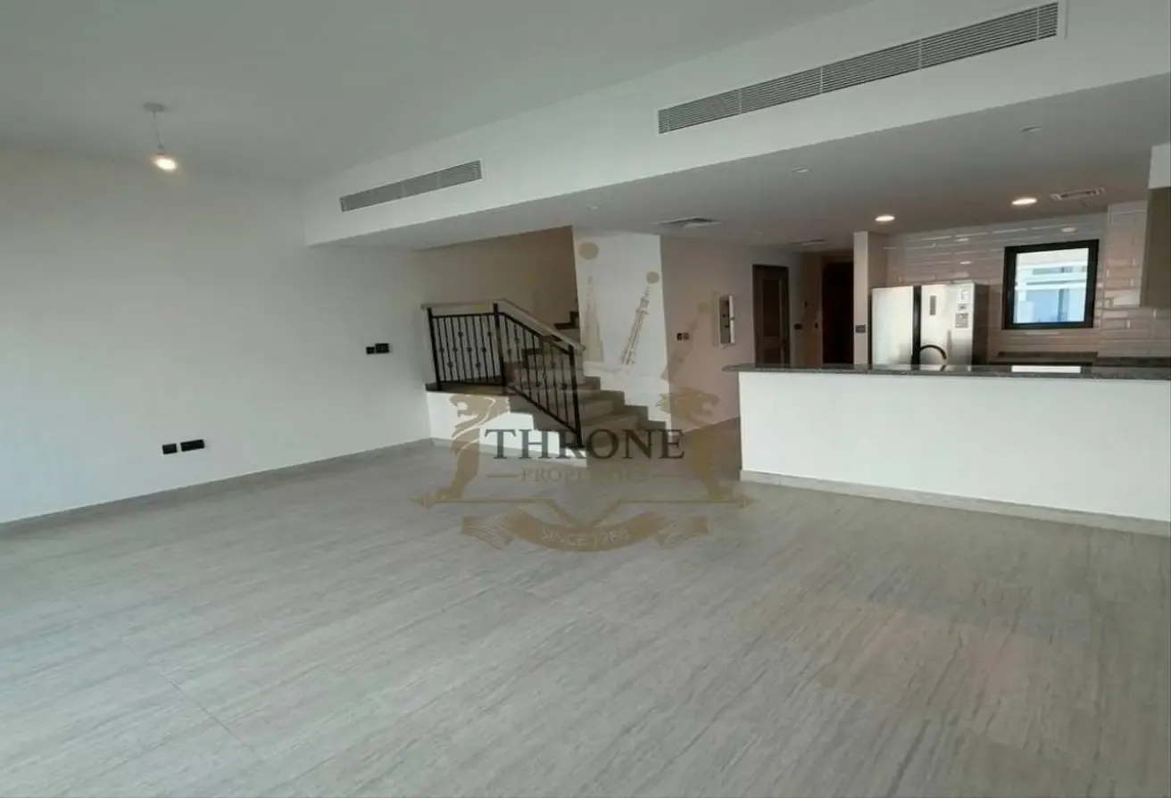 4BR Villa | Near Amenities | Motivated Seller