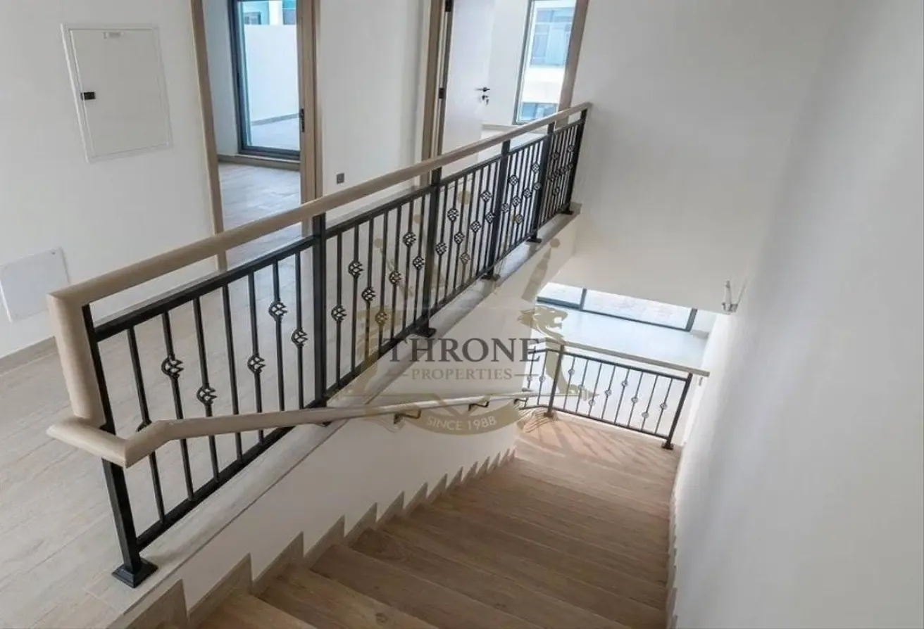 4BR Villa | Near Amenities | Motivated Seller