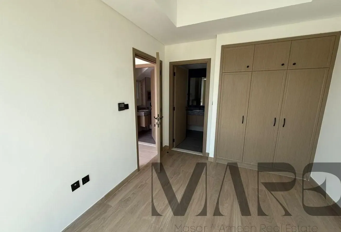 Exclusive | Biggest Plot | No Agents | Corner End