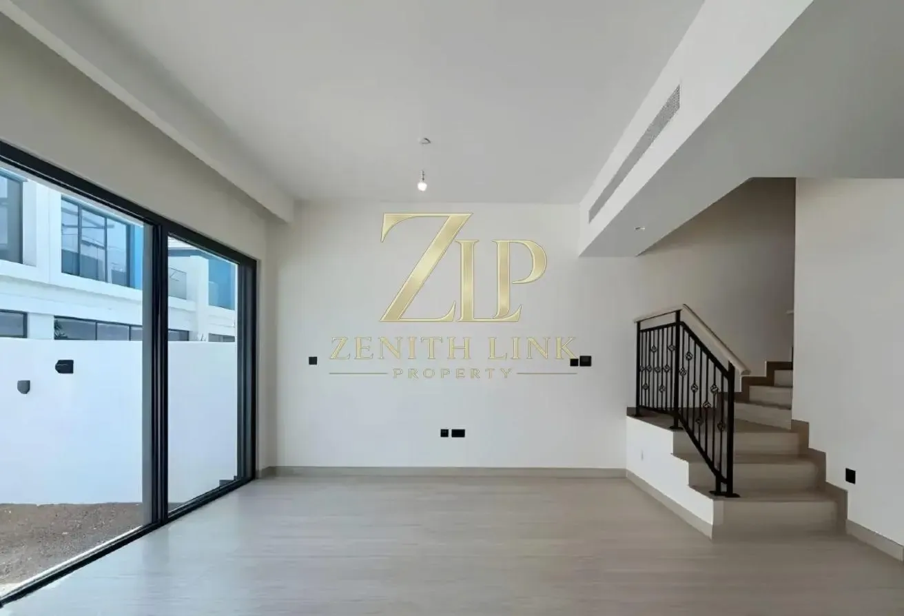 Vacant & Brand New | Spacious & Luxury Townhouse