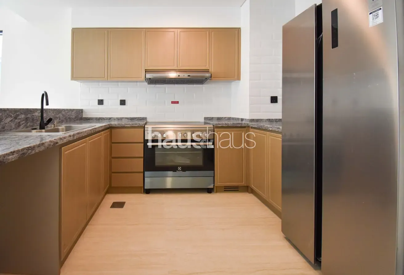 Elegant| Close to Azure Lagoon| Ready| Area Expert