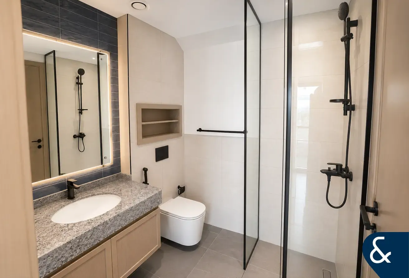 4 Bed | Close to Lagoon | Family Townhouse