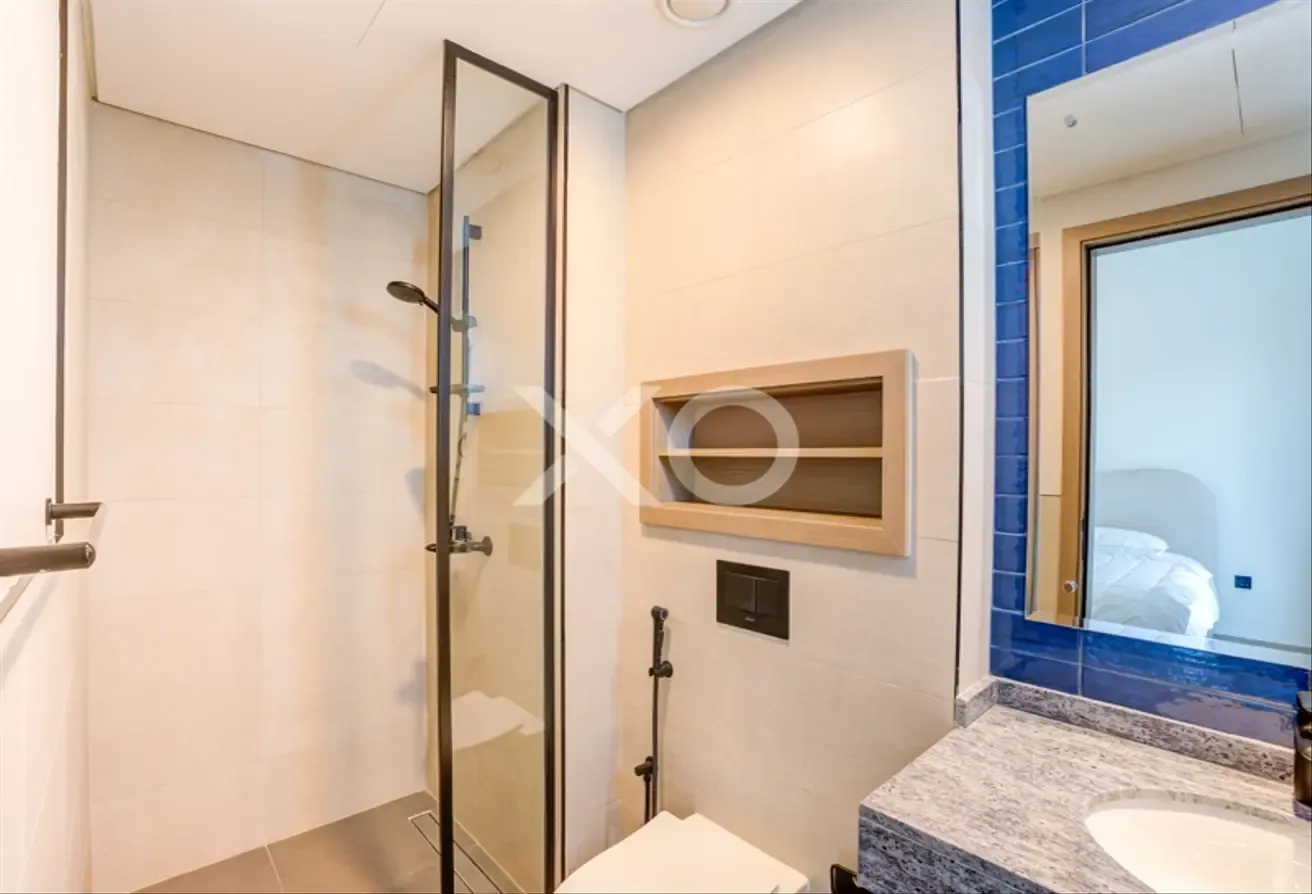 5BR |  End Corner TH | Landscape Garden