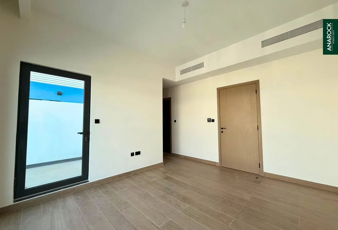 Single Row | Community View | Ready To Move