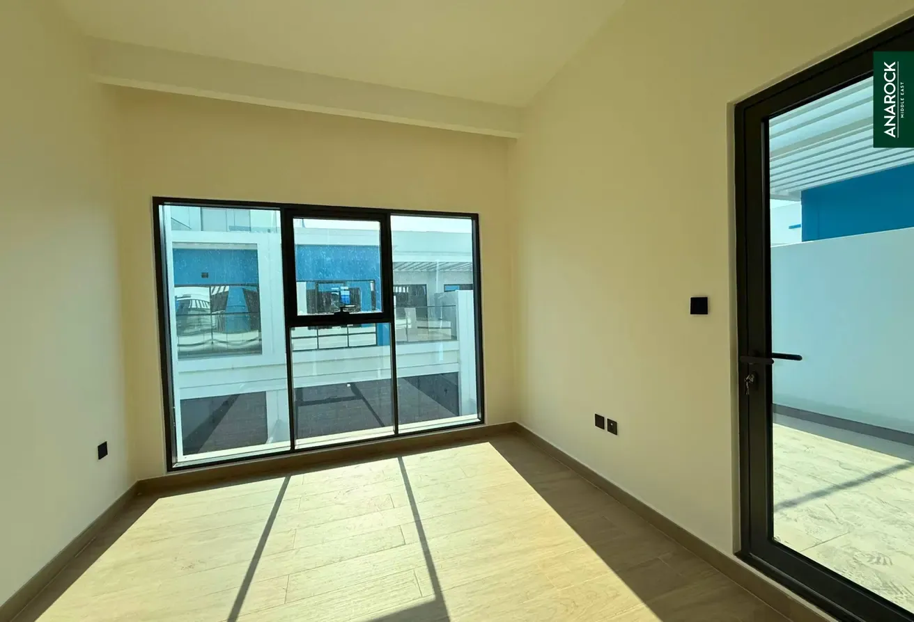 Single Row | Community View | Ready To Move