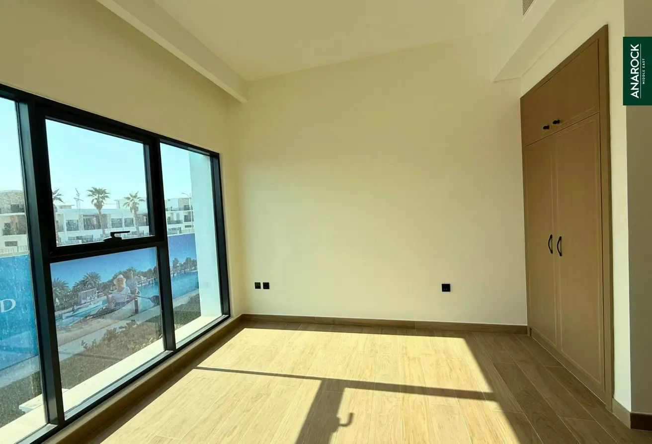 Single Row | Community View | Ready To Move