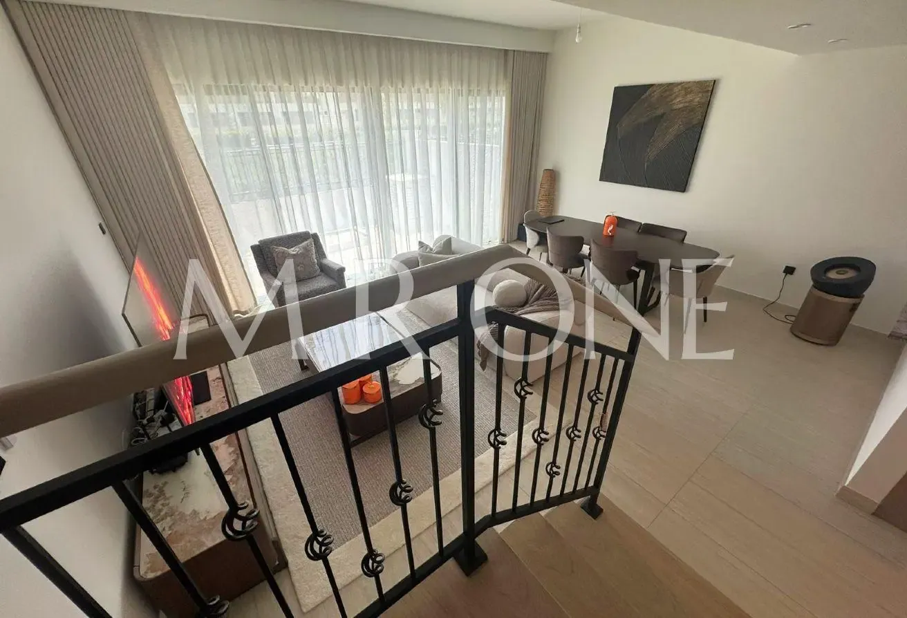 Large Layout | Single Row | Park View