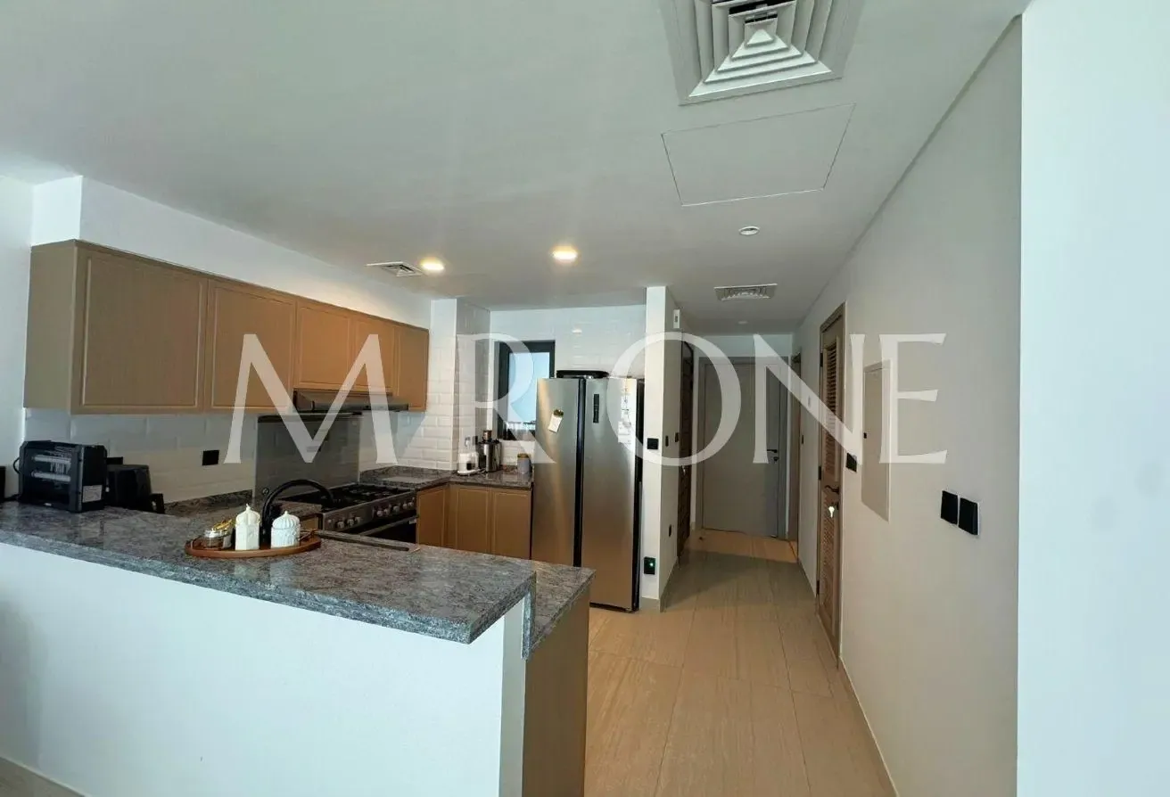 Large Layout | Single Row | Park View