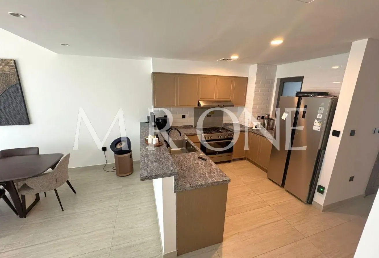 Large Layout | Single Row | Park View