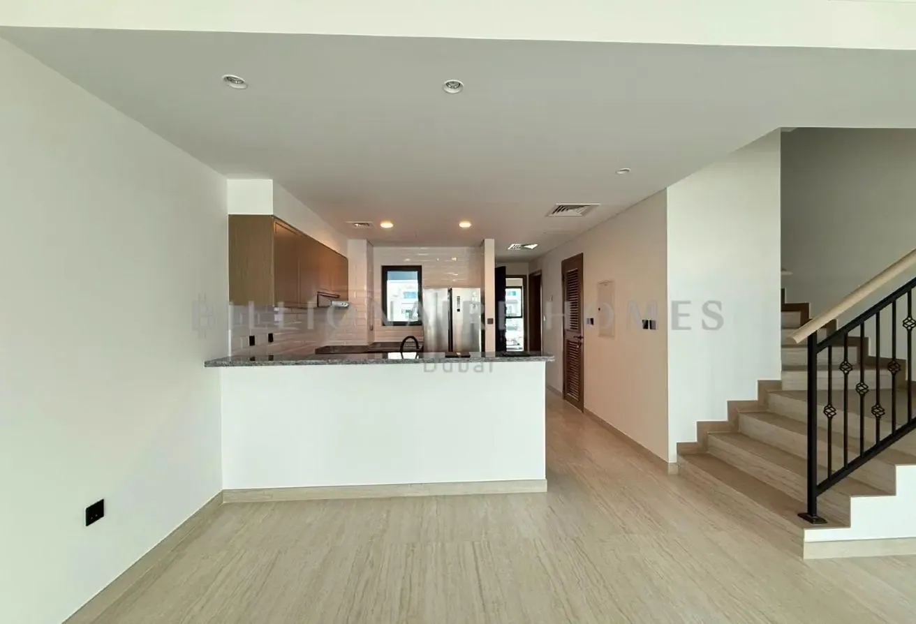 Exclusive |Occupied | Multiple Units Available