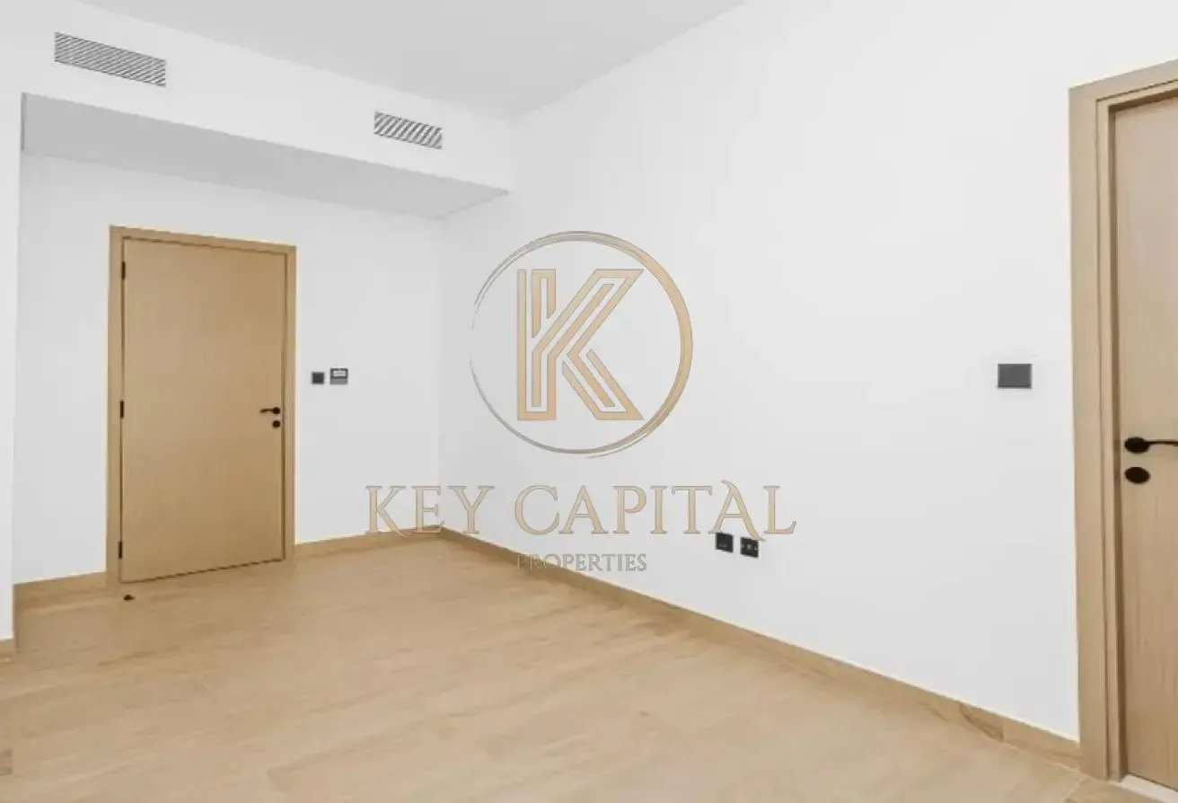 Easy Access via D1 | Multiple Exclusive Units