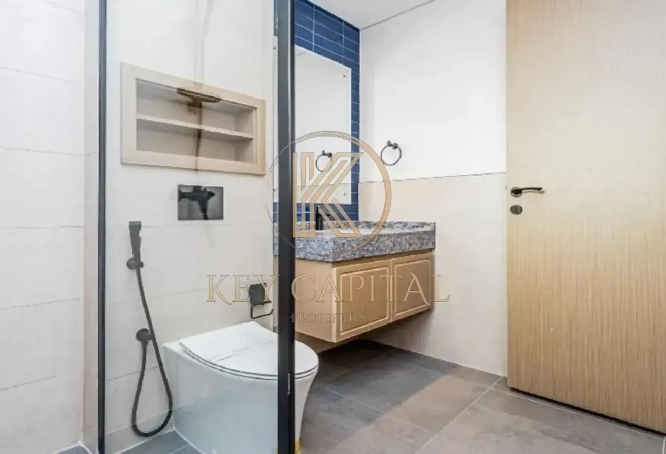 Easy Access via D1 | Multiple Exclusive Units