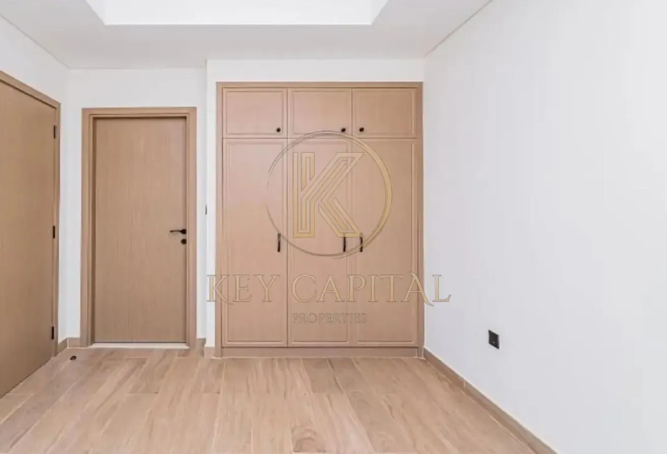 Easy Access via D1 | Multiple Exclusive Units