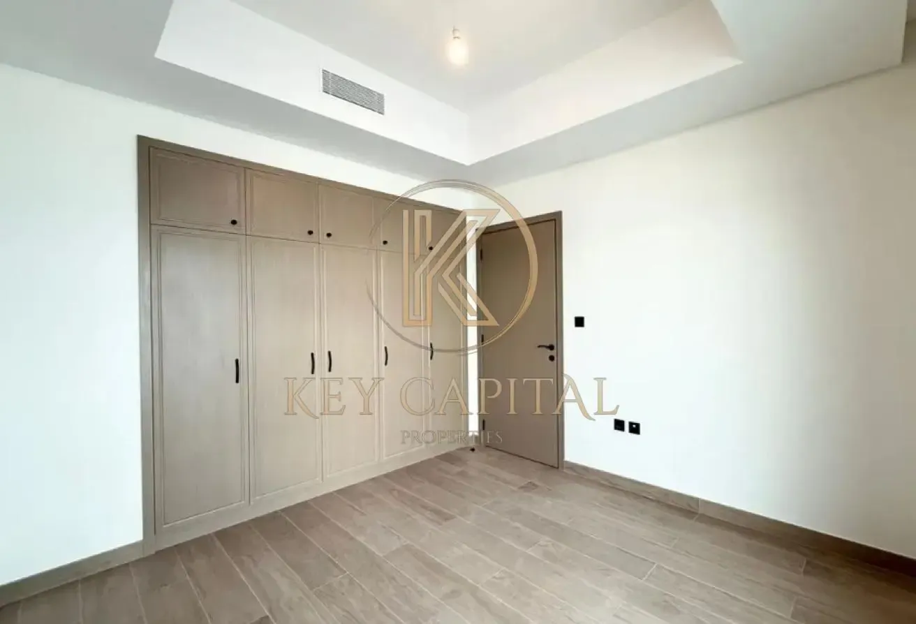 Direct Park Front|Price to Sell|Southwest Facing