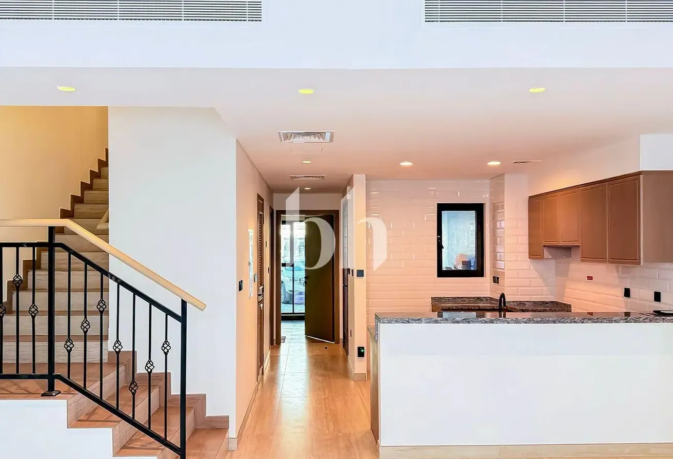 Modern Townhouse | Prime Location | Near Park