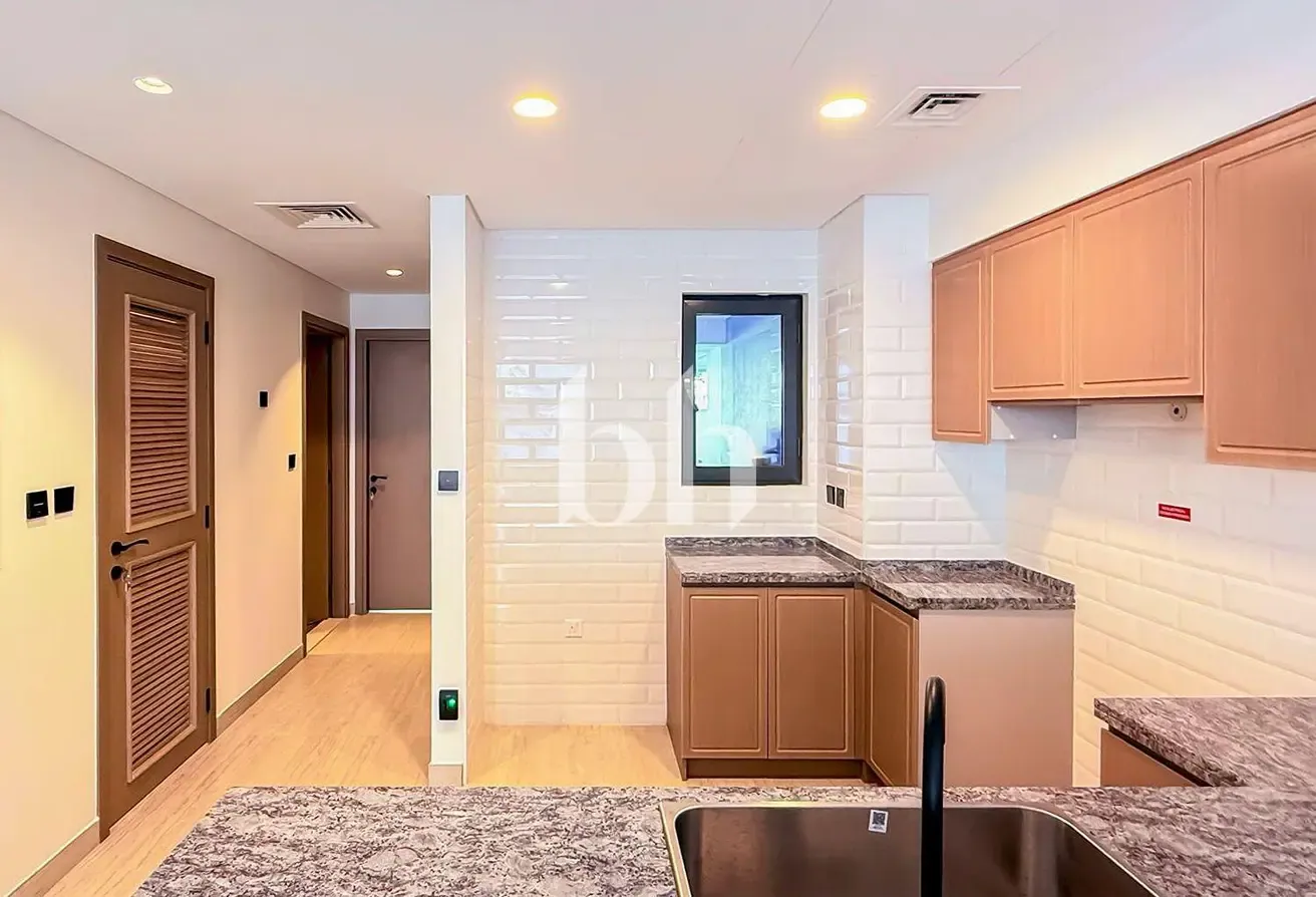 Modern Townhouse | Prime Location | Near Park