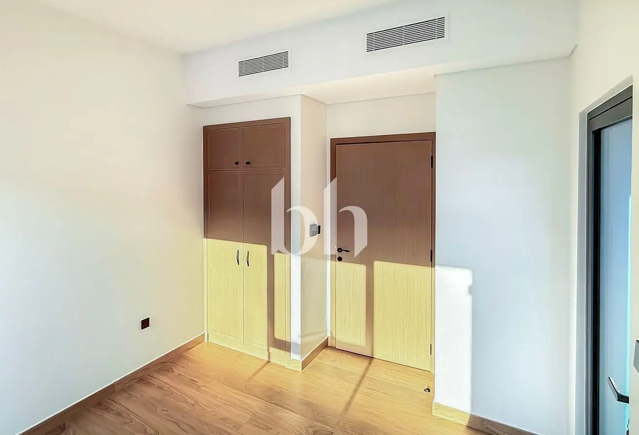Modern Townhouse | Prime Location | Near Park