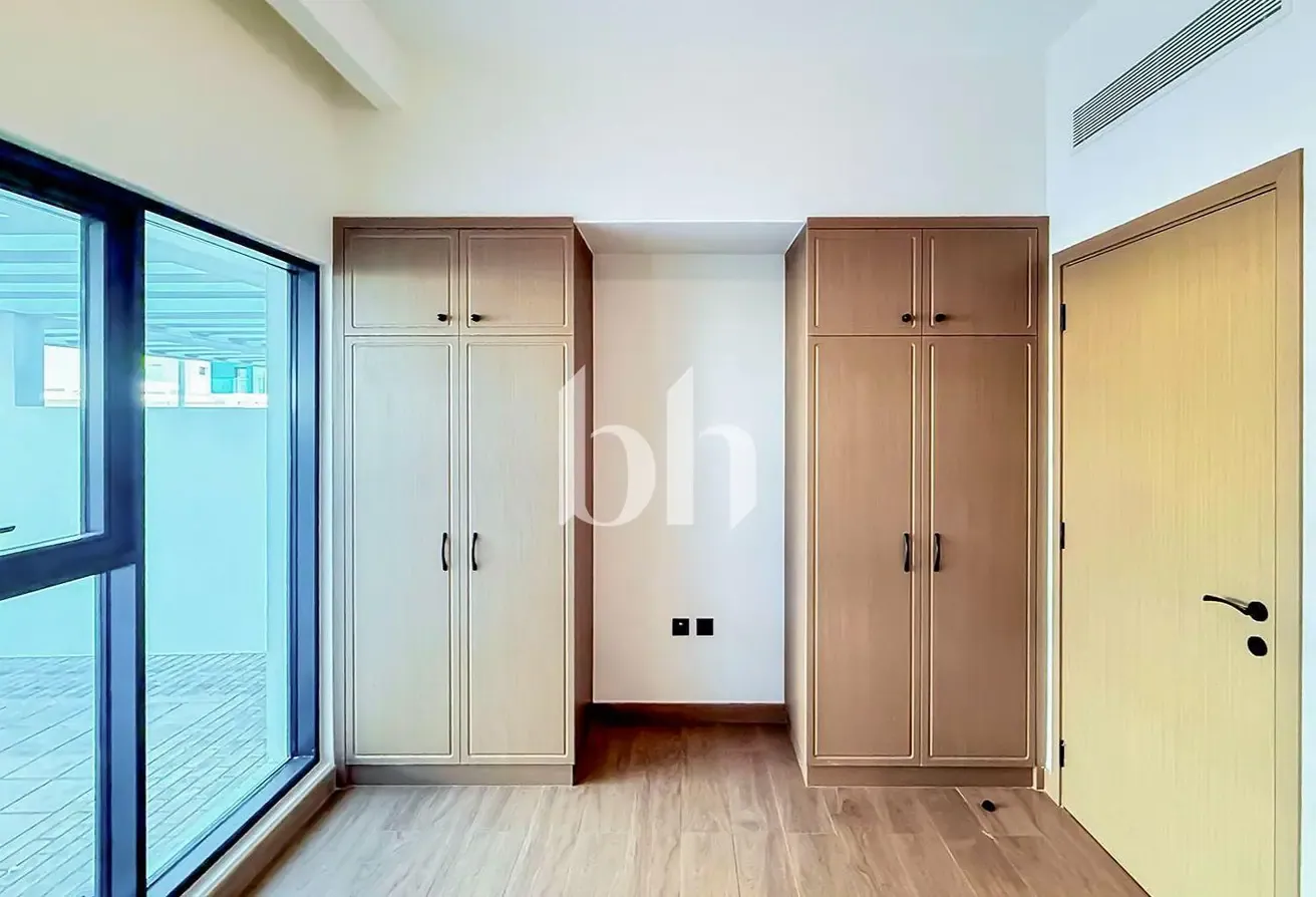 Modern Townhouse | Prime Location | Near Park