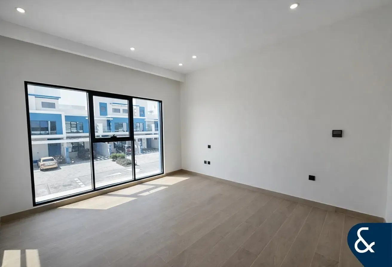 Handed Over | Best Price | Corner 5 Bed