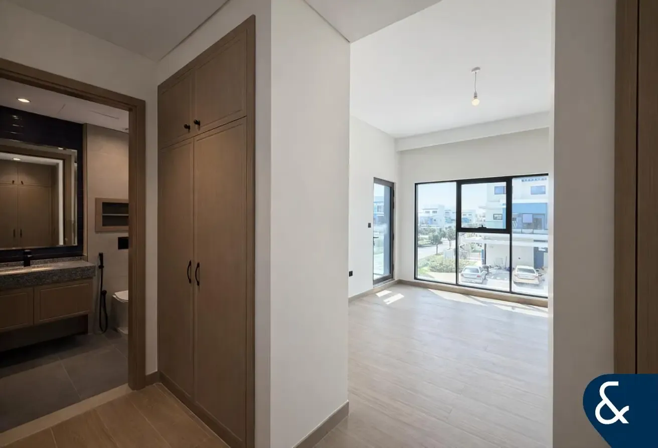 Handed Over | Best Price | Corner 5 Bed