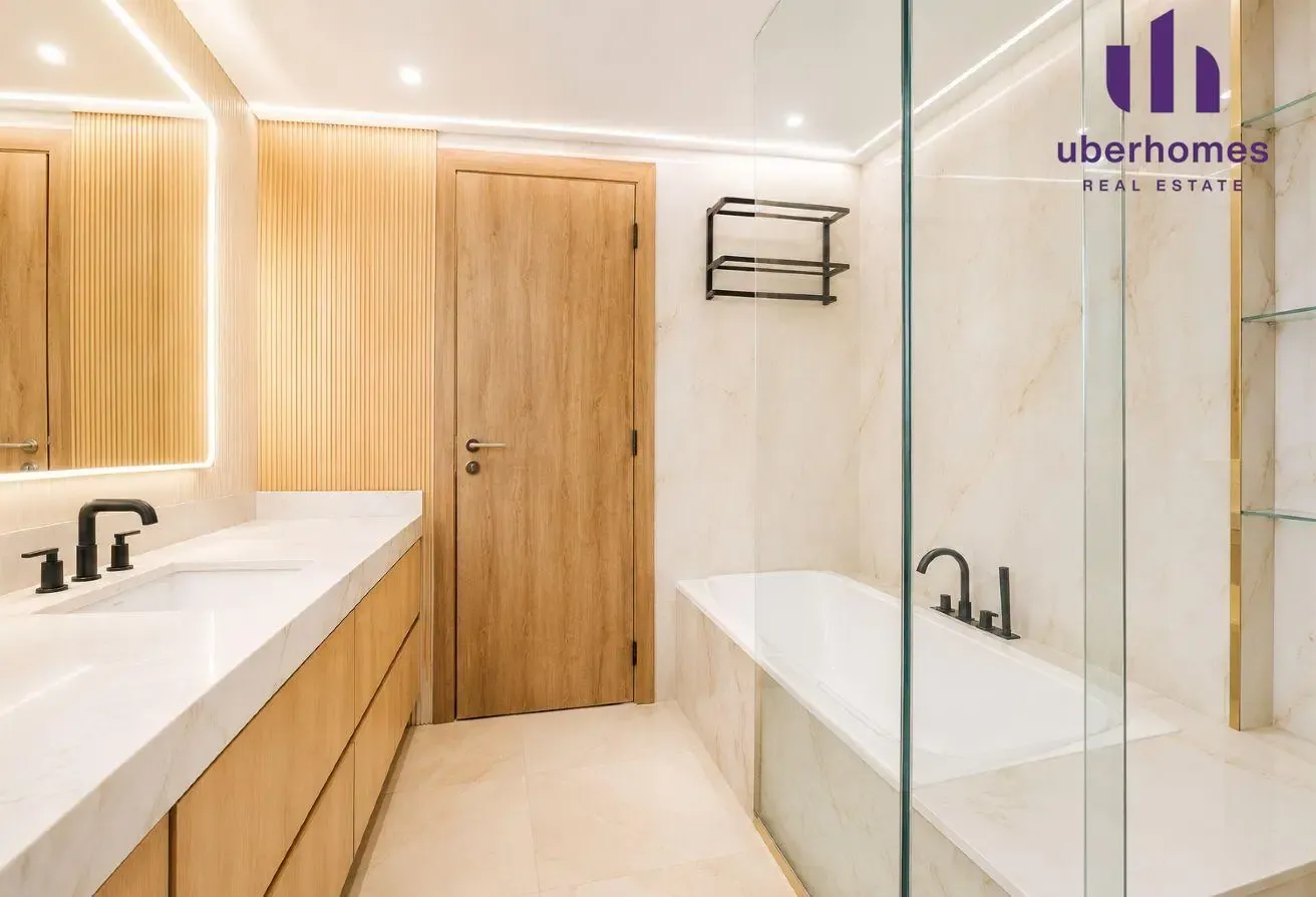 Panoramic Marina View | High Floor | Upgraded Unit