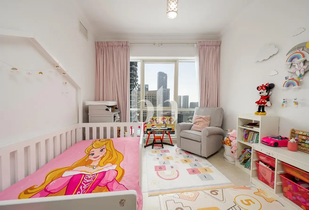 Exclusive |Marina View |Largest Layout Study Room