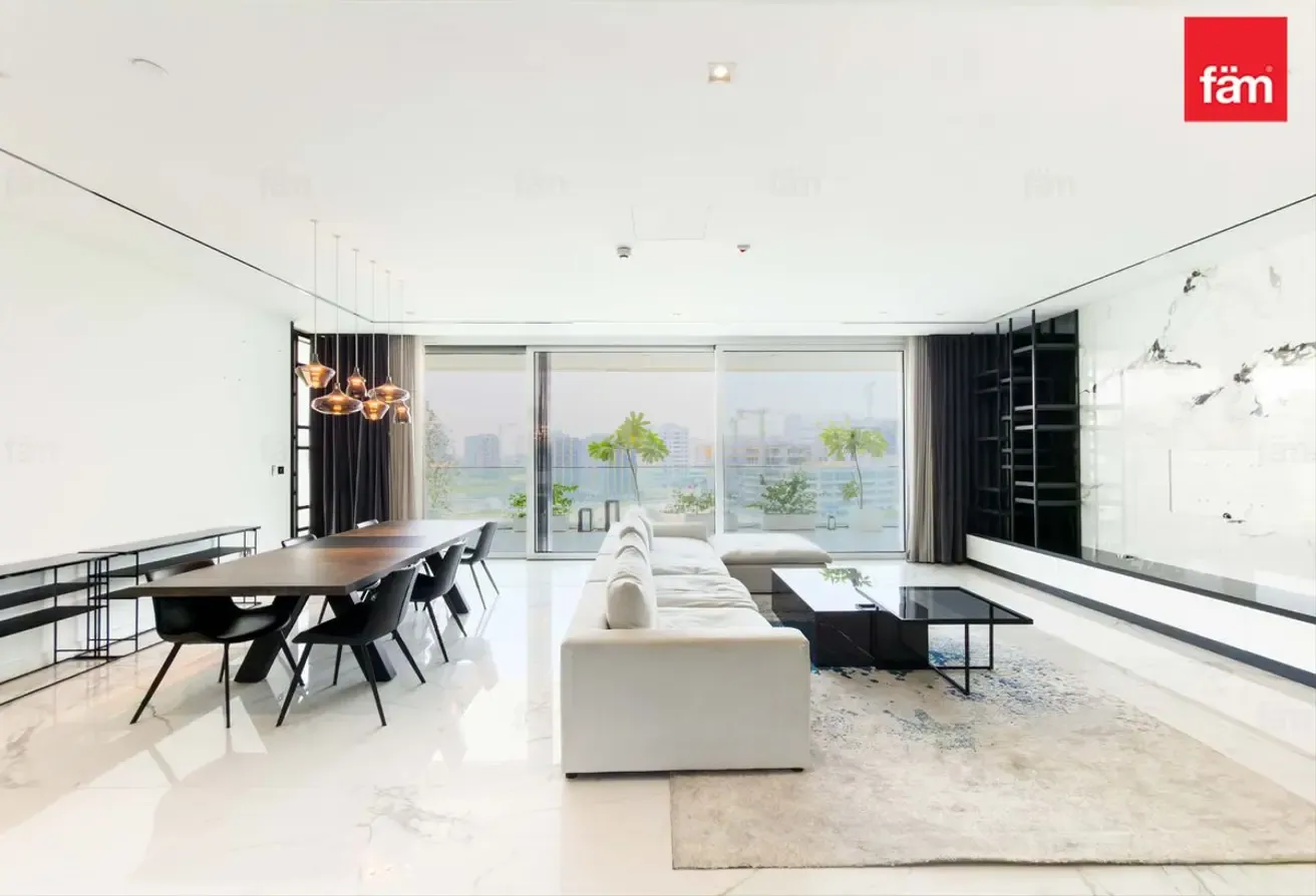 Vacant | Fully Furnished | Fully Upgraded