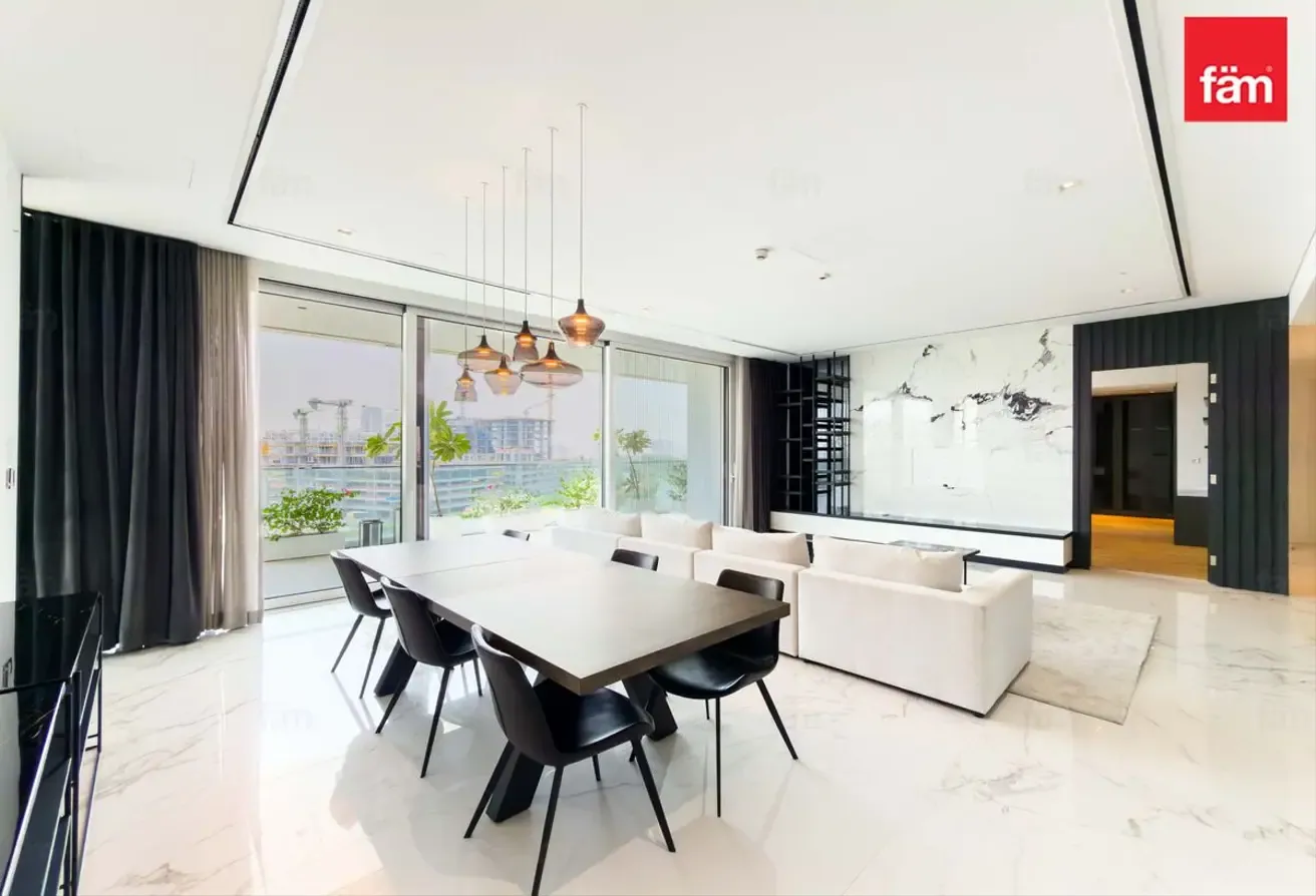 Vacant | Fully Furnished | Fully Upgraded