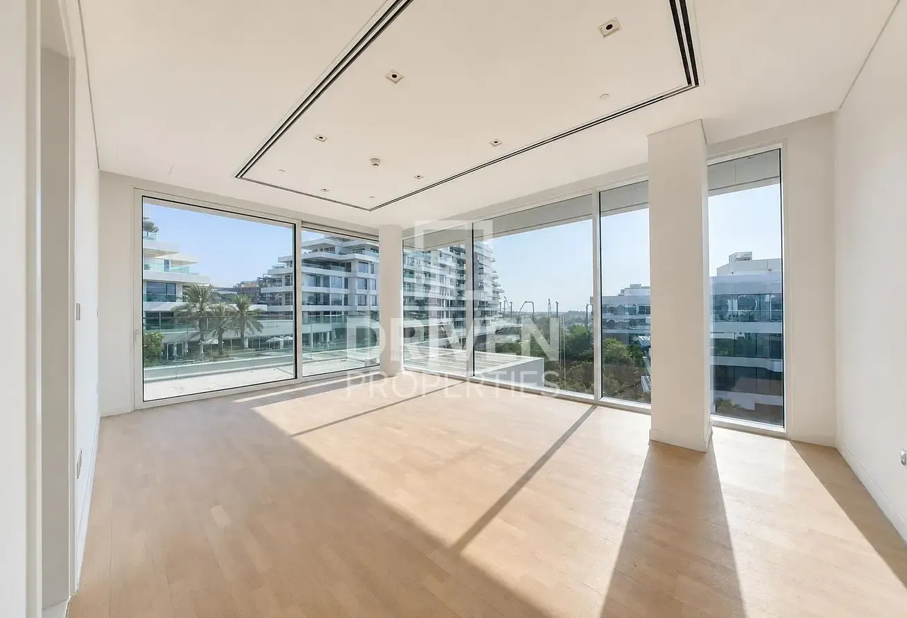 Rare Large Duplex | Premium Finishes | Vacant