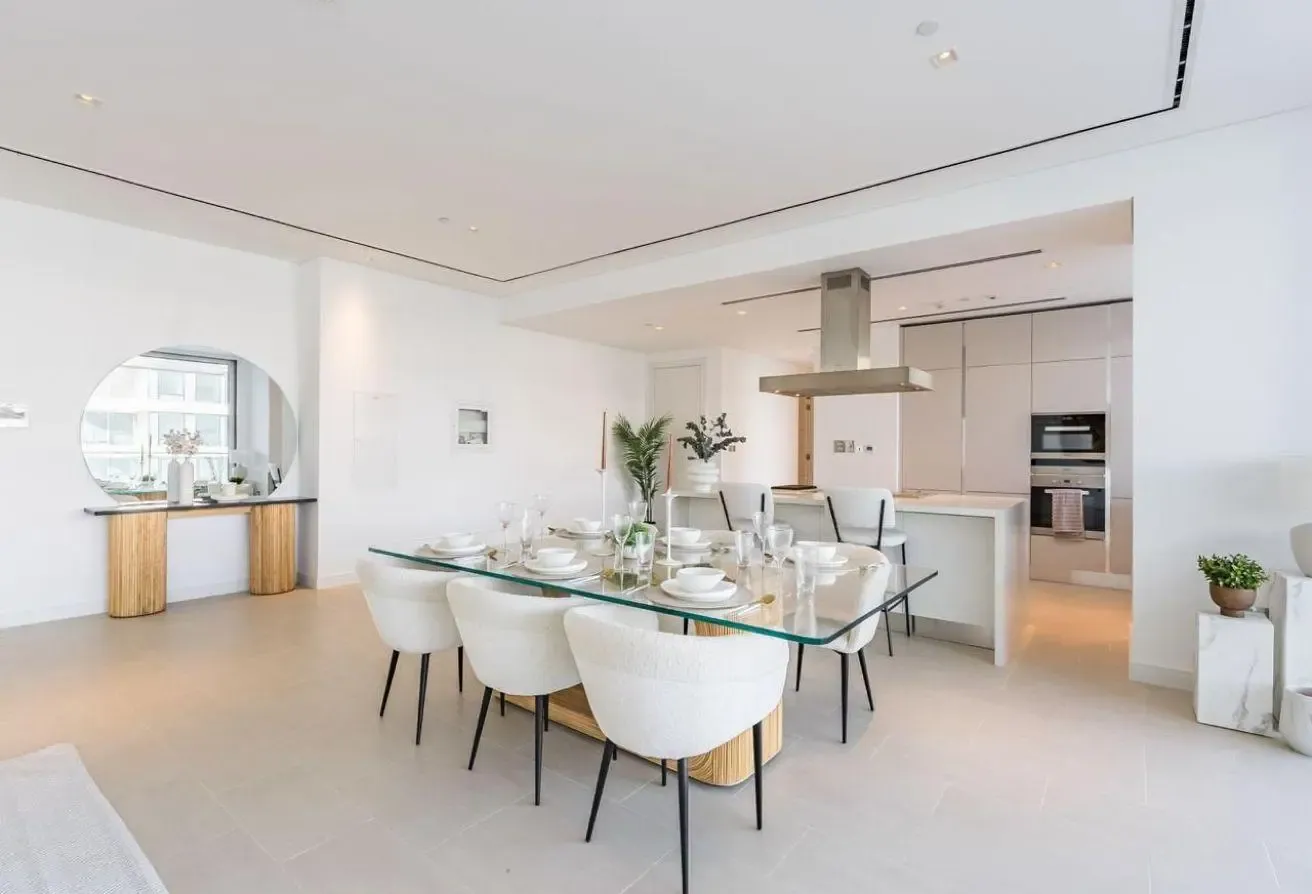 Luxury Apartment | Fully Furnished | Modern