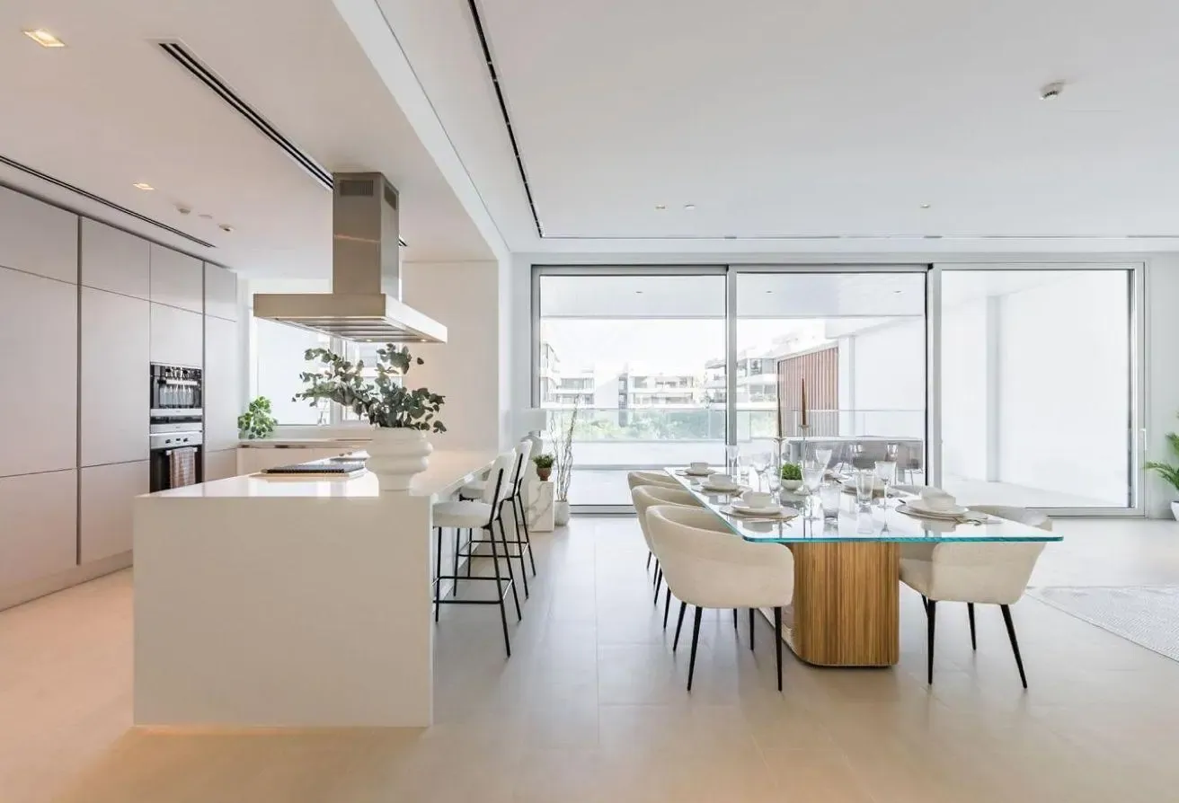 Luxury Apartment | Fully Furnished | Modern