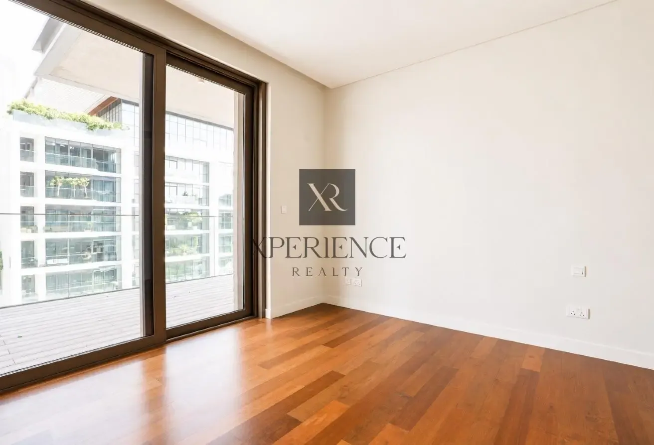 BEST PRICE | POOL VIEW | CENTRAL LOCATION
