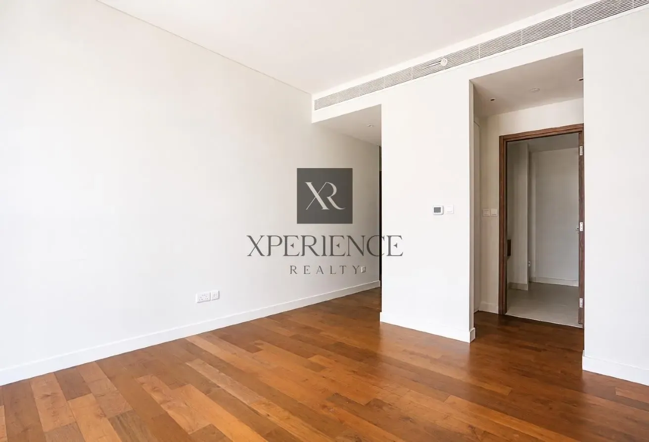 BEST PRICE | POOL VIEW | CENTRAL LOCATION