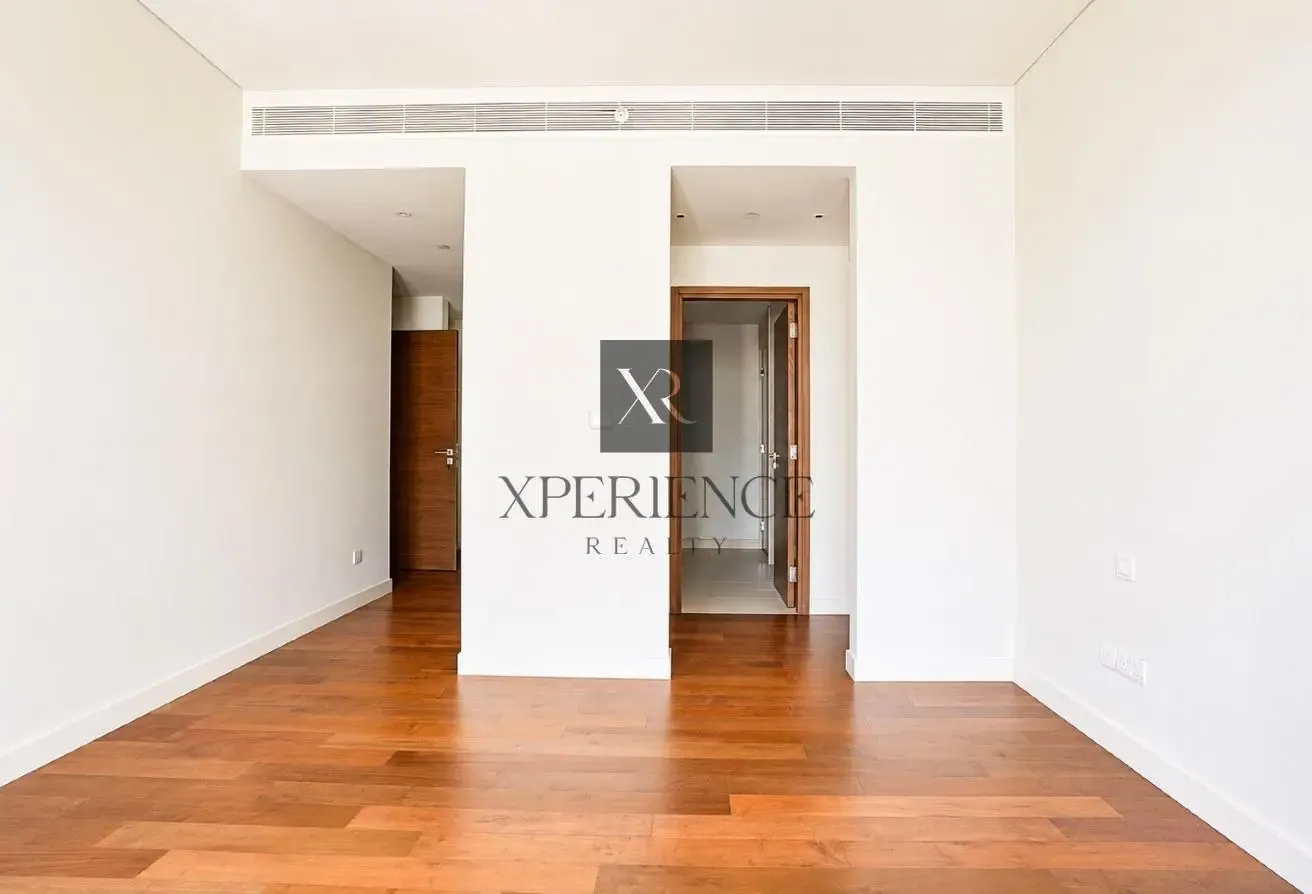 BEST PRICE | POOL VIEW | CENTRAL LOCATION