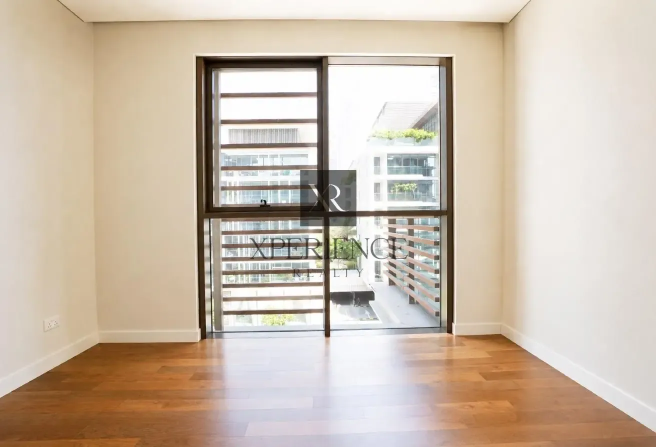 BEST PRICE | POOL VIEW | CENTRAL LOCATION