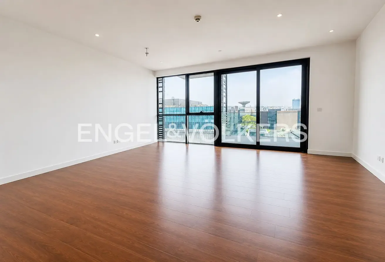 Spacious | Community View | Maids Room