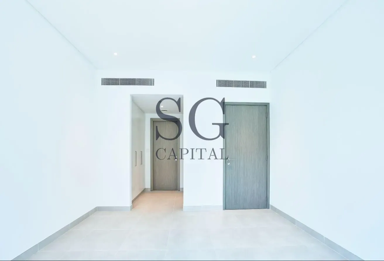 Park View | Mid Floor | Vacant