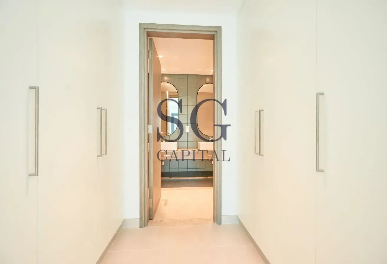 Park View | Mid Floor | Vacant