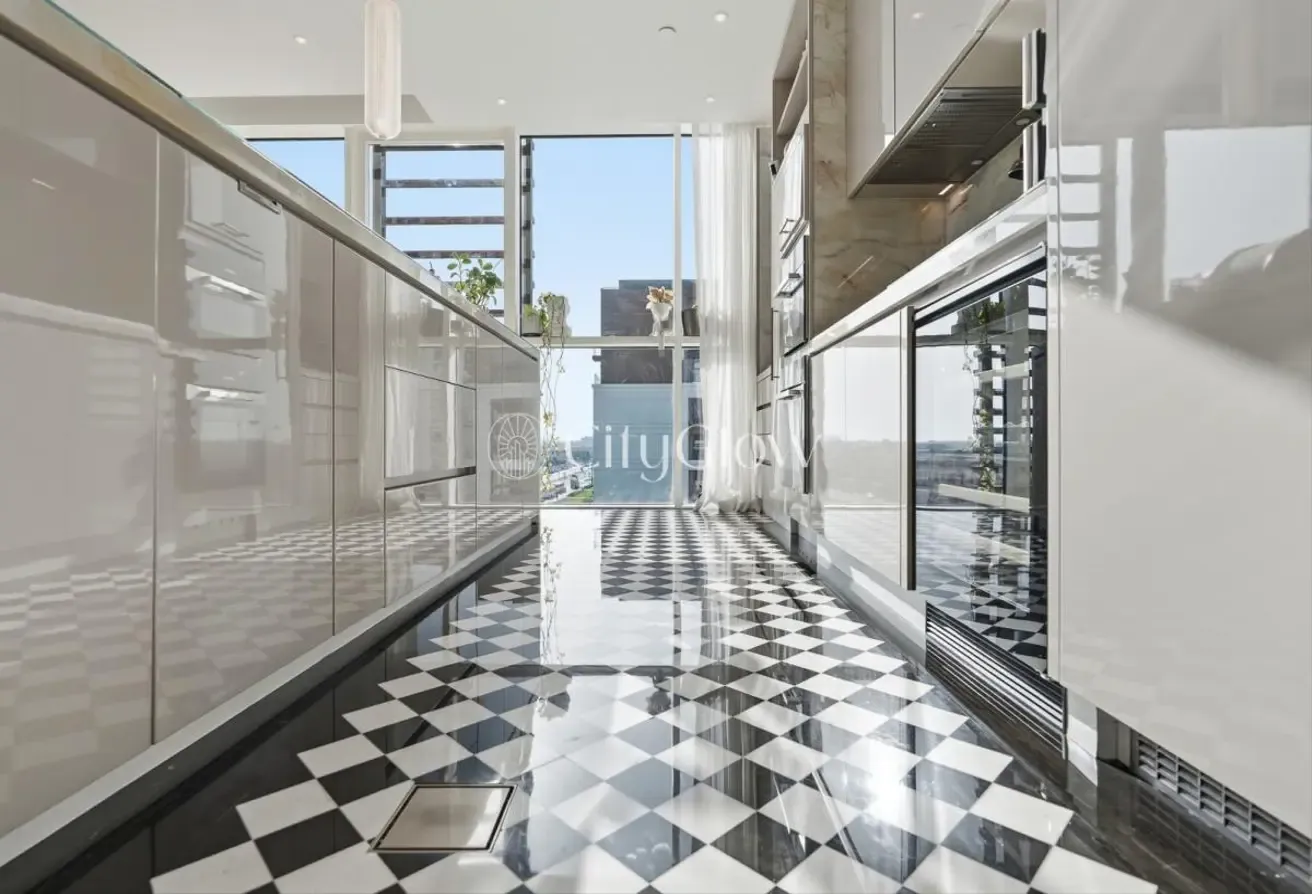 Speechless Open Views | Upgraded | Corner Unit