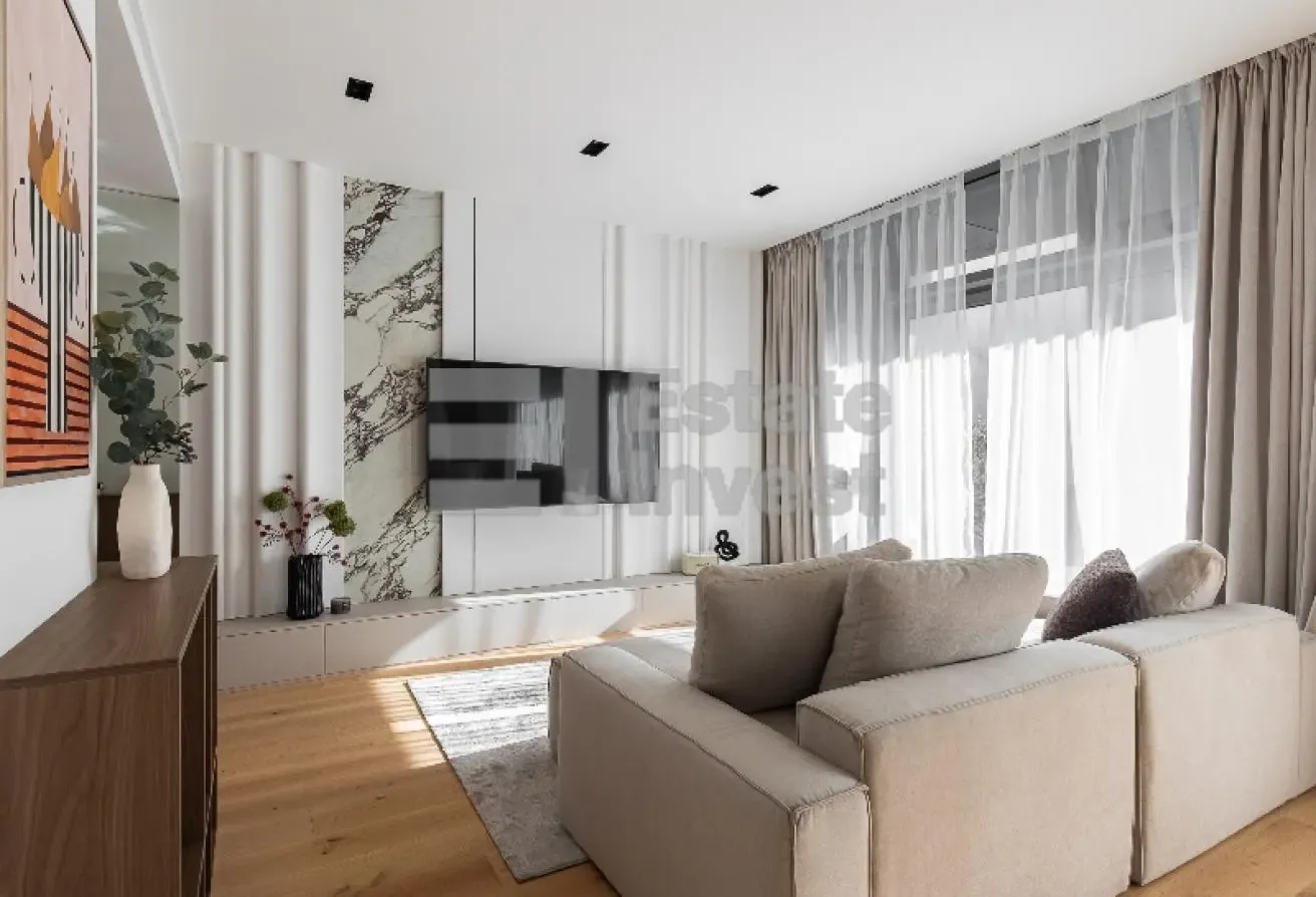RENOVATED | MAIDS ROOM | POOL VIEW