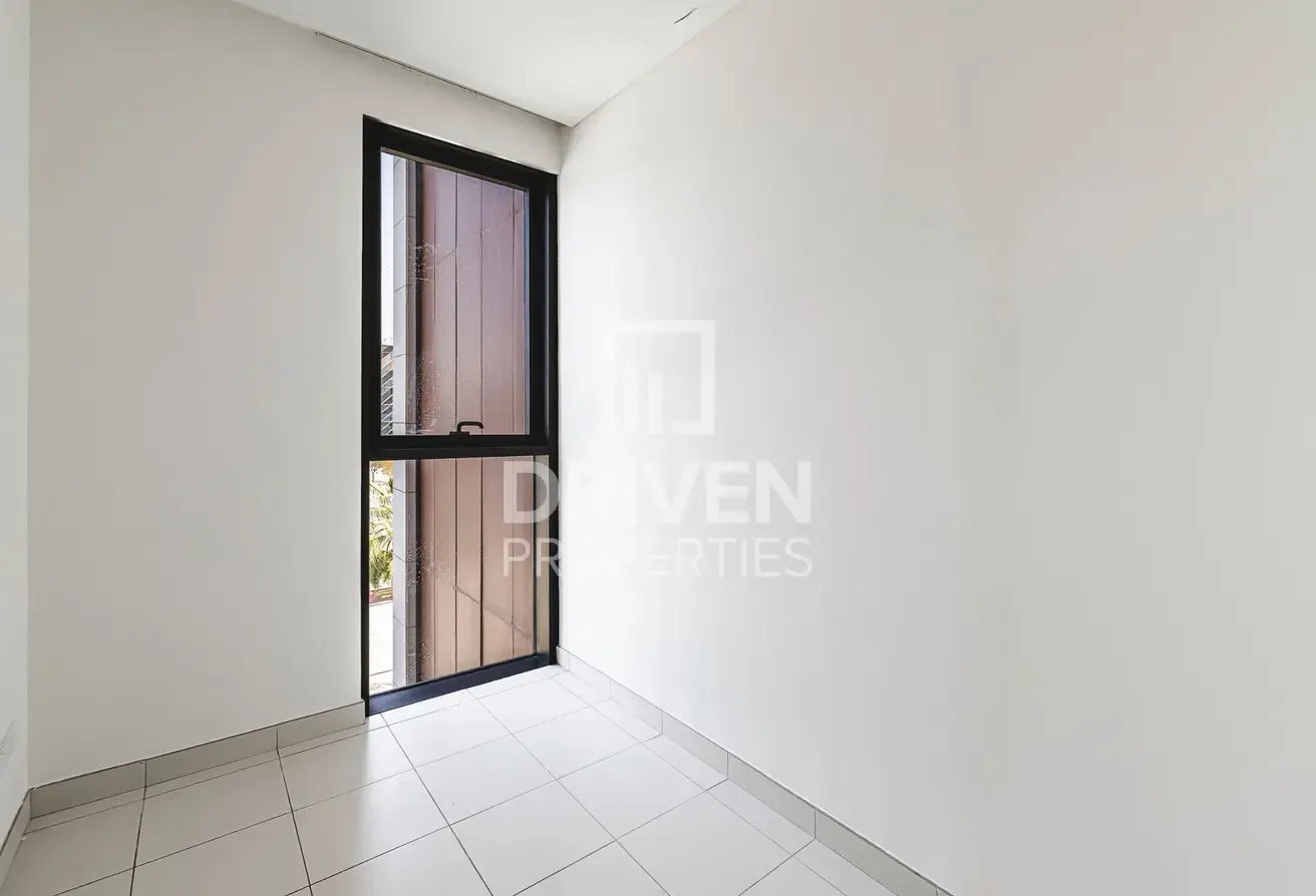 Multiple Units | Prime Unit | Top Amenities