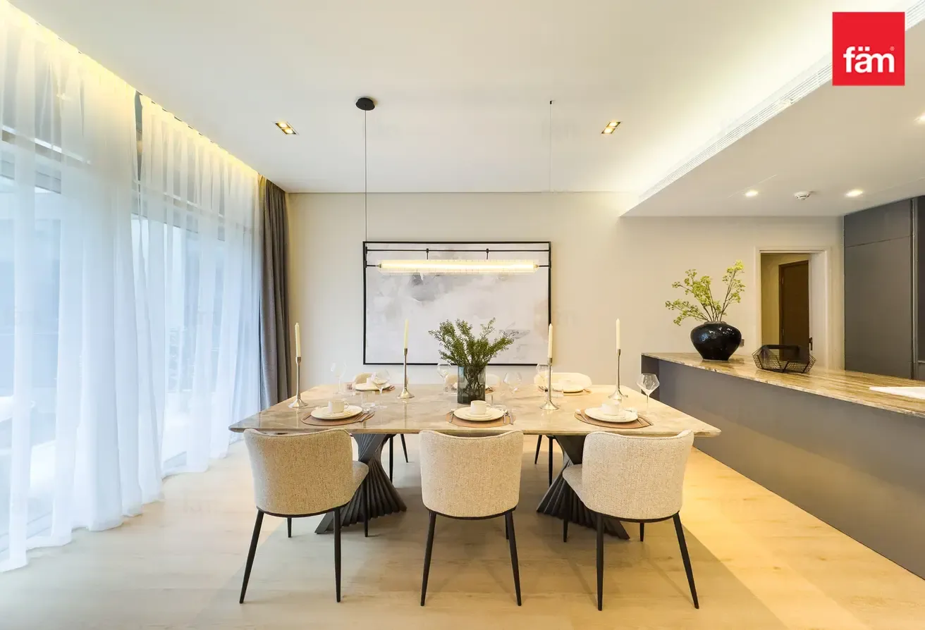 Vacant New Unit | Upgraded & Furnished