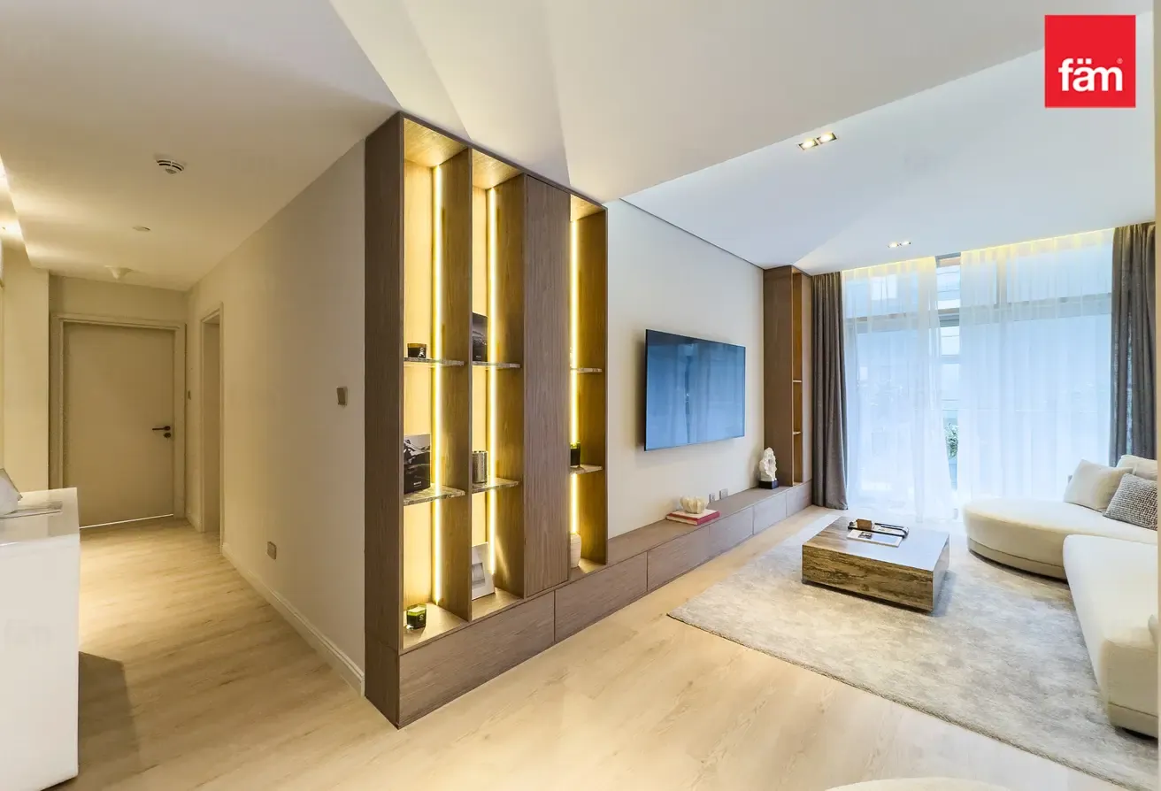 Vacant New Unit | Upgraded & Furnished