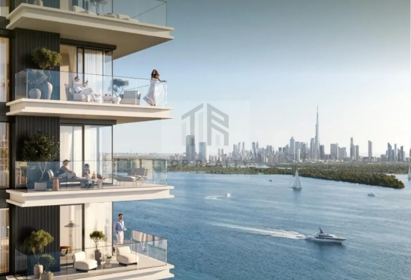Stunning 2BR Waterfront Apartment in Creek Bay