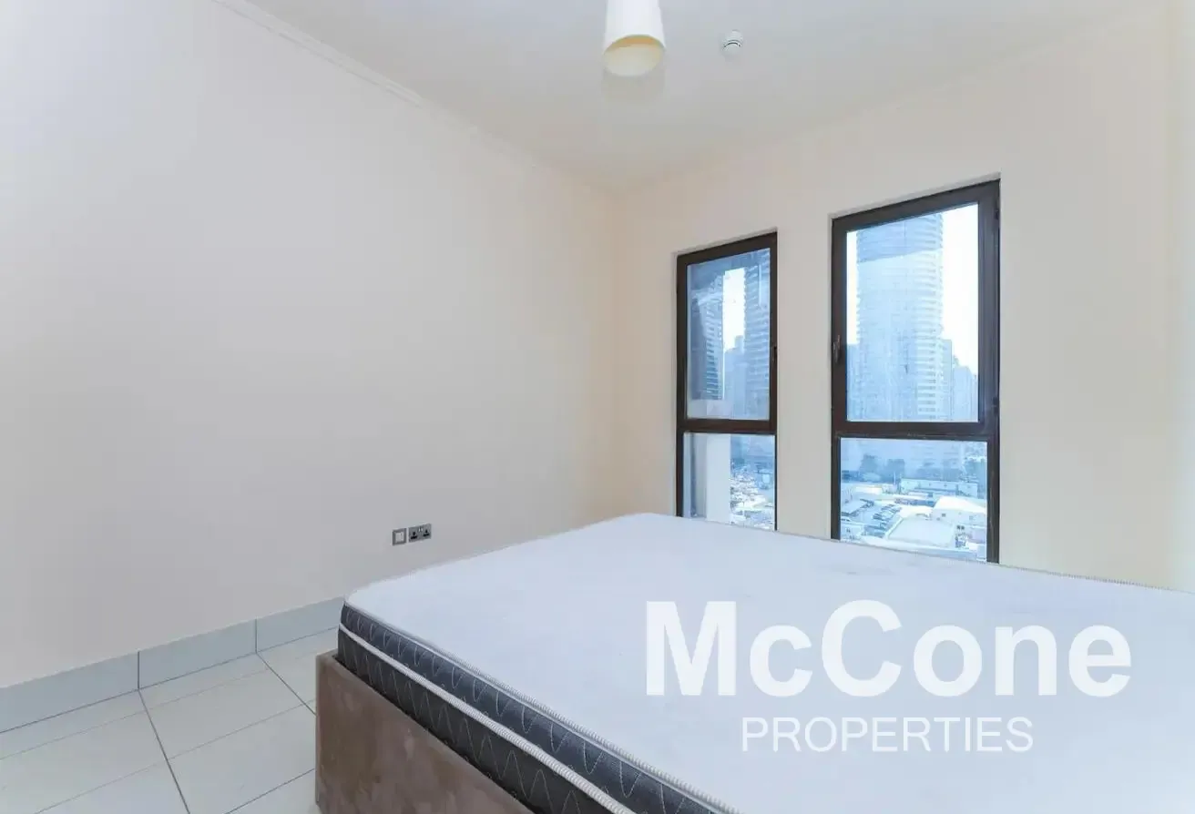 Large Layout | Park View | Vacant