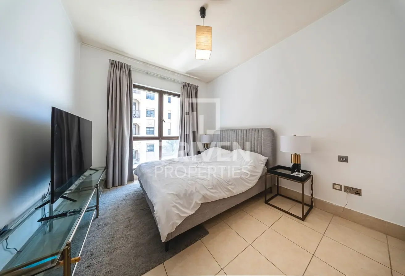 Partial Burj Khalifa View | Furnished | Vacant