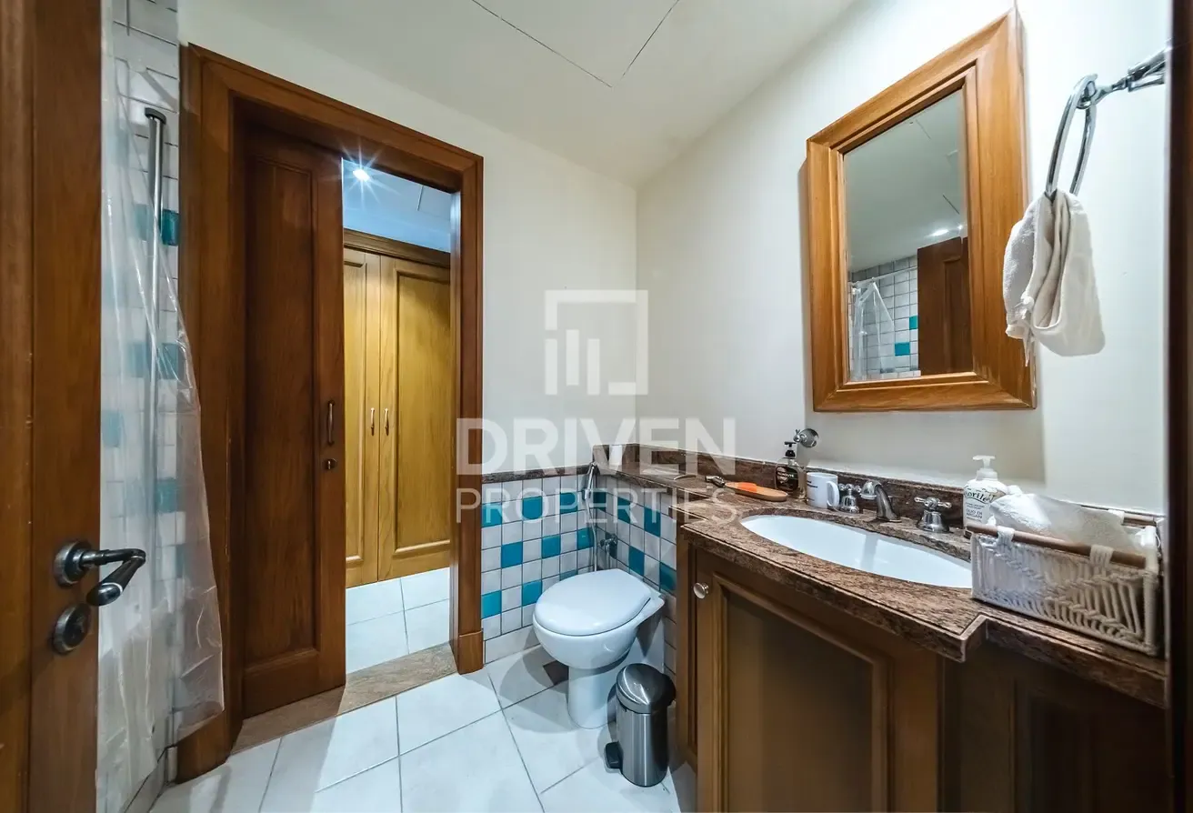 Partial Burj Khalifa View | Furnished | Vacant