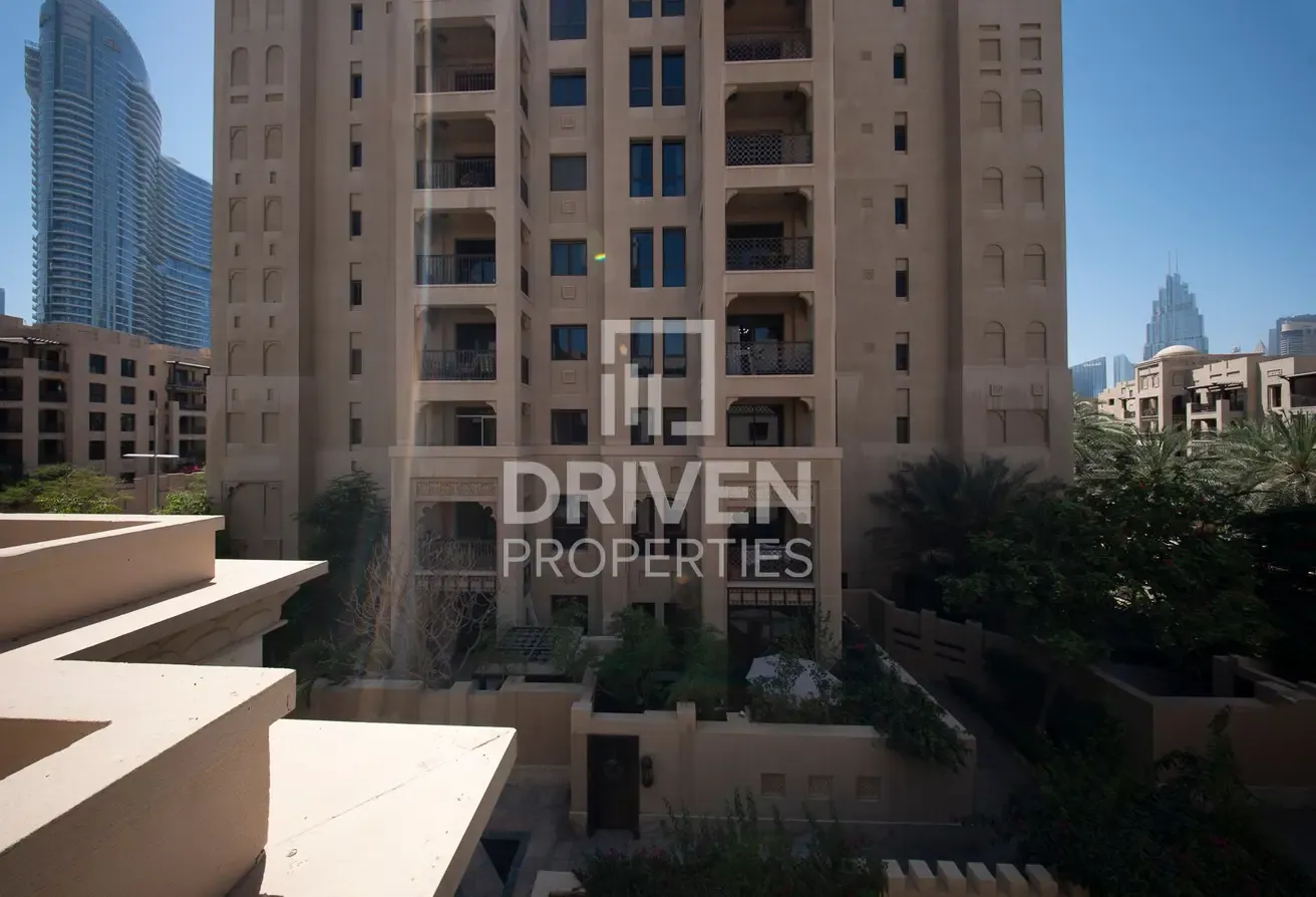 Partial Burj Khalifa View | Furnished | Vacant