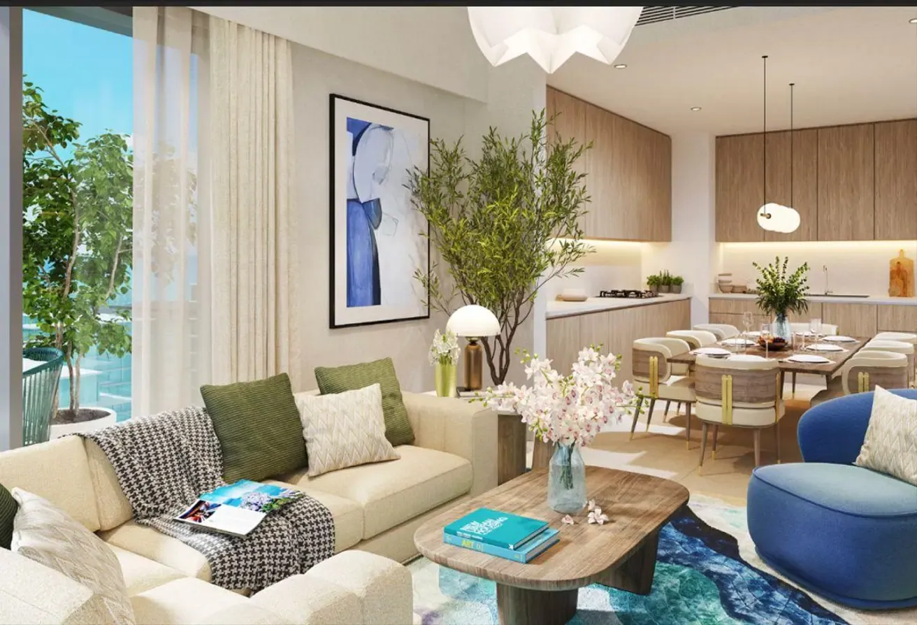 Prime Location|Beachfront|Spacious